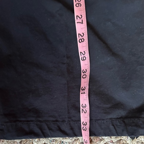 💚3/$25 size 20W black capris - Picture 8 of 11
